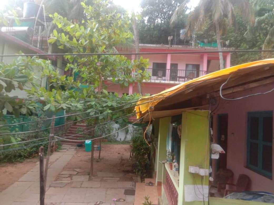 Est Hem Guesthouse Arambol Ngoại thất bức ảnh